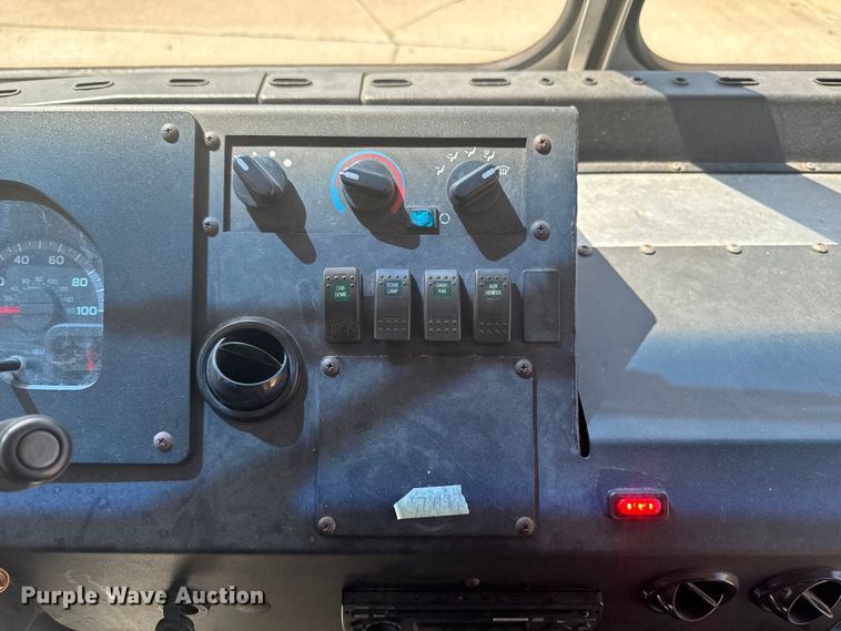 image for item EM2314 2010 Ford E450 delivery truck