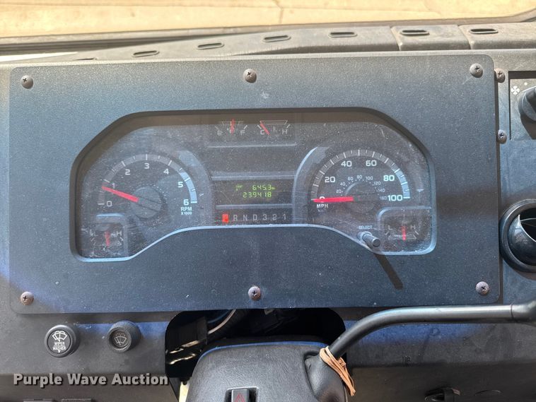 image for item EM2314 2010 Ford E450 delivery truck