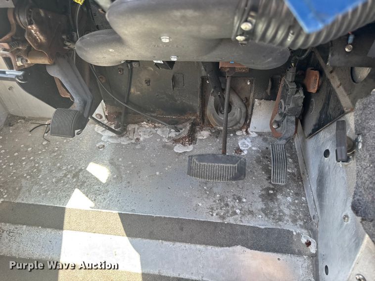 image for item EM2314 2010 Ford E450 delivery truck