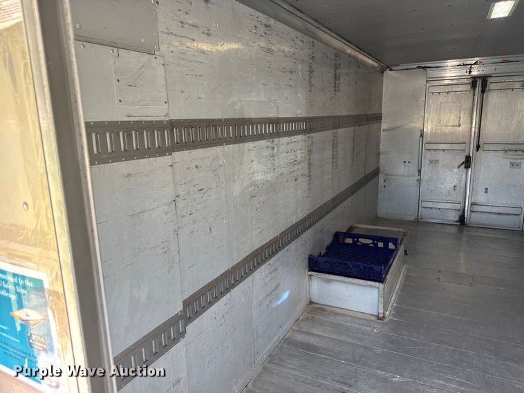 image for item EM2314 2010 Ford E450 delivery truck