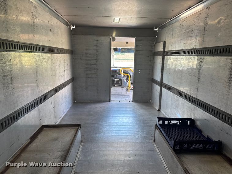 image for item EM2314 2010 Ford E450 delivery truck