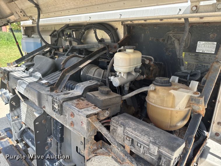 image for item EM2314 2010 Ford E450 delivery truck