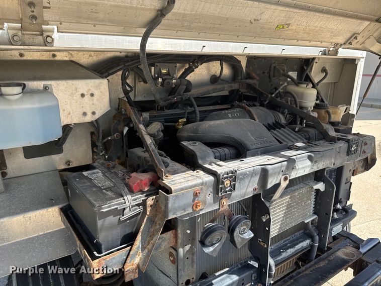image for item EM2314 2010 Ford E450 delivery truck