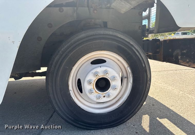 image for item EM2314 2010 Ford E450 delivery truck