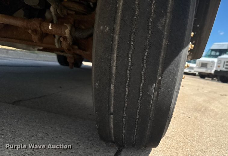 image for item EM2314 2010 Ford E450 delivery truck