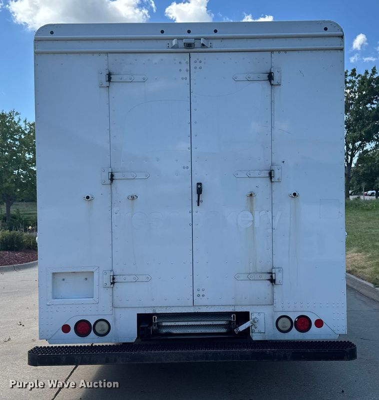 image for item EM2315 2010 Ford E450 delivery truck