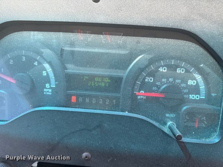 image for item EM2315 2010 Ford E450 delivery truck