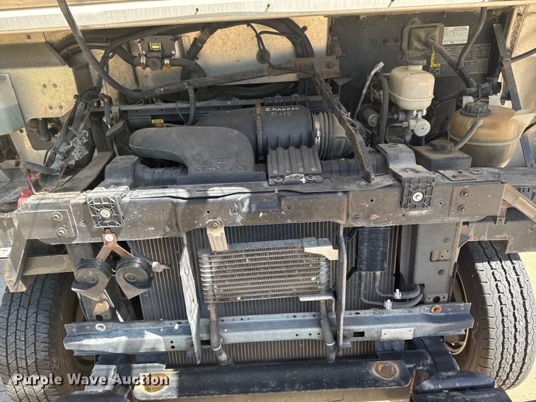 image for item EM2315 2010 Ford E450 delivery truck