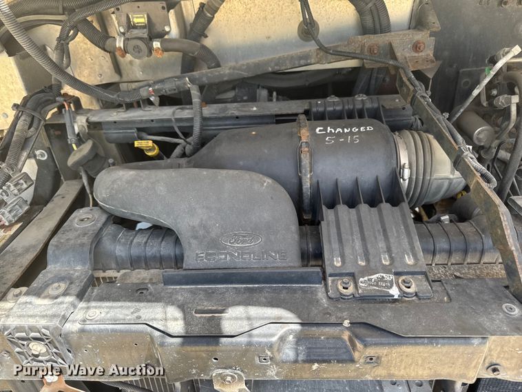 image for item EM2315 2010 Ford E450 delivery truck