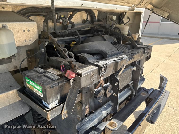 image for item EM2315 2010 Ford E450 delivery truck