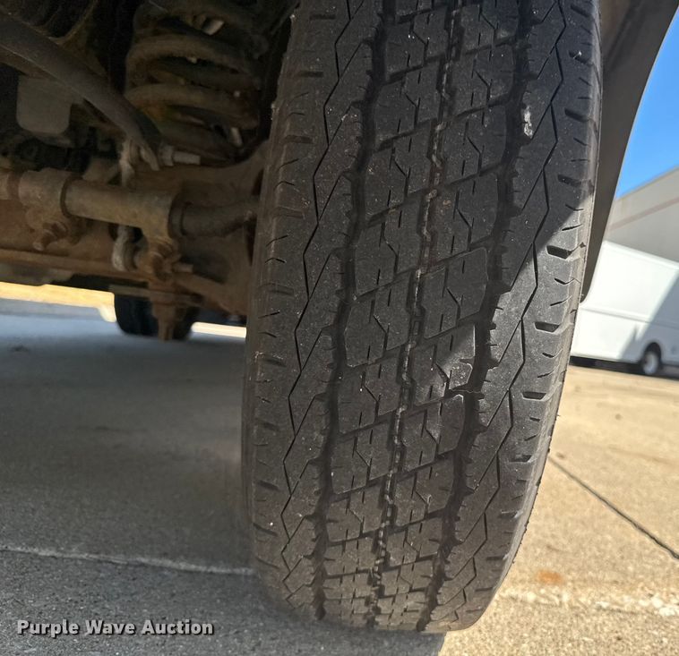 image for item EM2315 2010 Ford E450 delivery truck