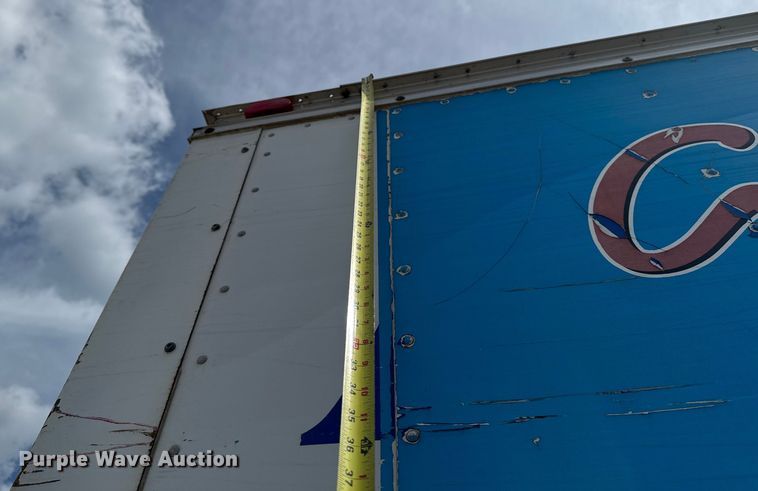 image for item EM2330 2005 Chevrolet Express G3500 box truck