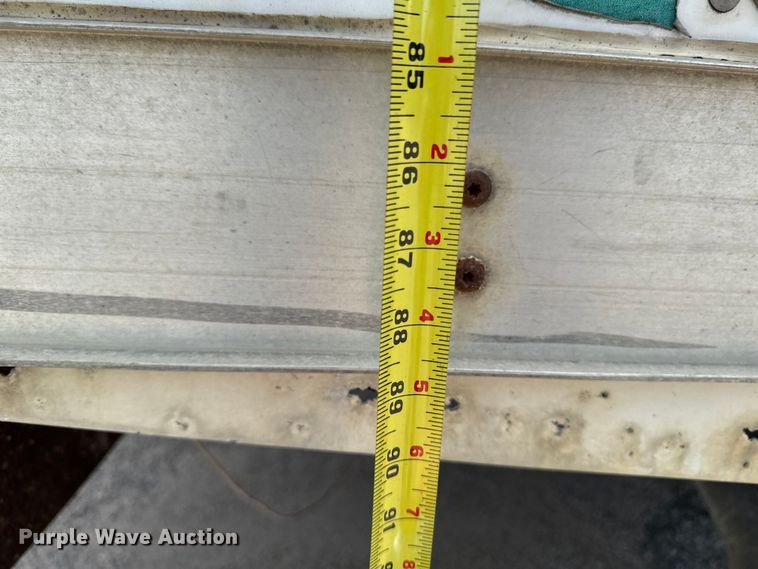 image for item EM2330 2005 Chevrolet Express G3500 box truck