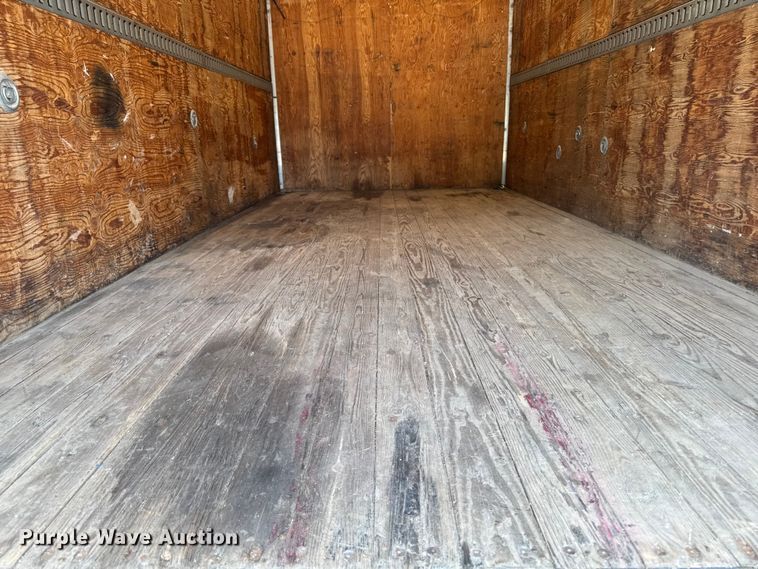 image for item EM2330 2005 Chevrolet Express G3500 box truck