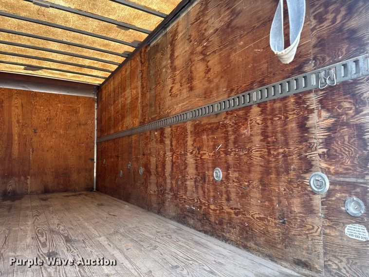 image for item EM2330 2005 Chevrolet Express G3500 box truck