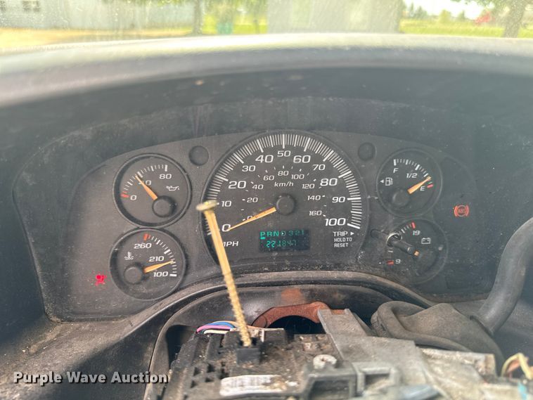 image for item EM2330 2005 Chevrolet Express G3500 box truck