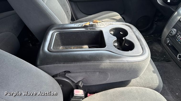 image for item EM2332 2007 Chevrolet Avalanche LS pickup truck