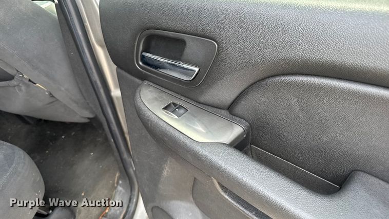 image for item EM2332 2007 Chevrolet Avalanche LS pickup truck