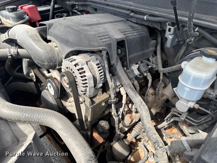 image for item EM2332 2007 Chevrolet Avalanche LS pickup truck