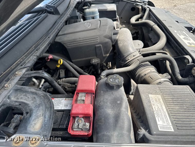 image for item EM2332 2007 Chevrolet Avalanche LS pickup truck