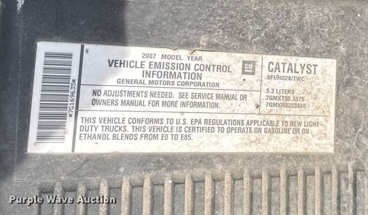 image for item EM2332 2007 Chevrolet Avalanche LS pickup truck