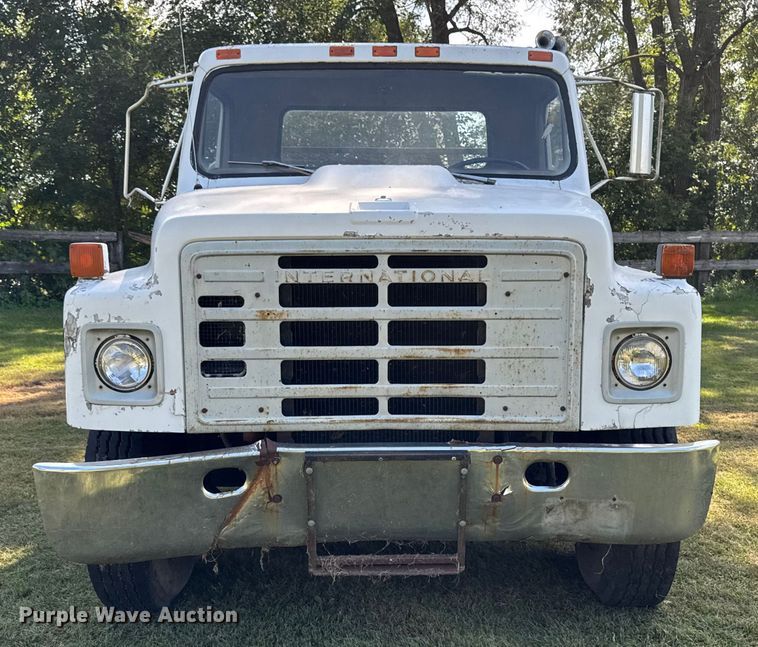image for item EM2334 1986 International 1954 flatbed truck