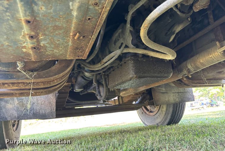 image for item EM2334 1986 International 1954 flatbed truck