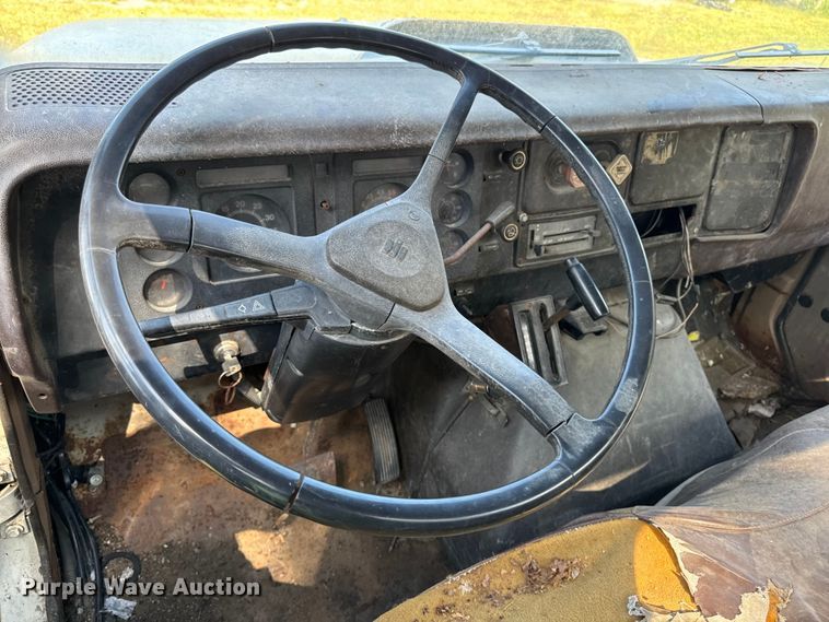 image for item EM2334 1986 International 1954 flatbed truck