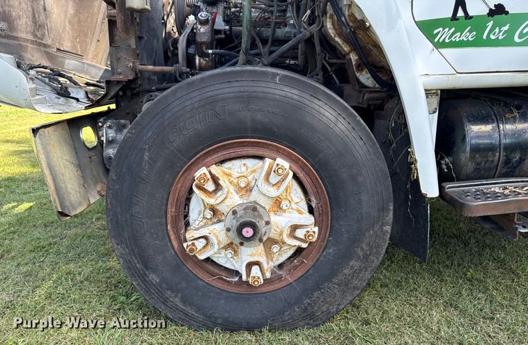 image for item EM2334 1986 International 1954 flatbed truck