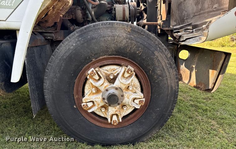 image for item EM2334 1986 International 1954 flatbed truck