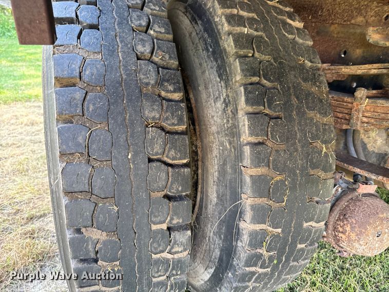 image for item EM2334 1986 International 1954 flatbed truck