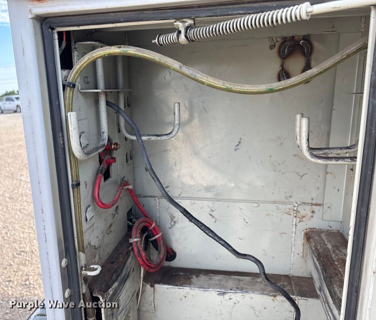 image for item EN5548 2019 Chevrolet Silverado 2500HD Double Cab utility bed pickup truck