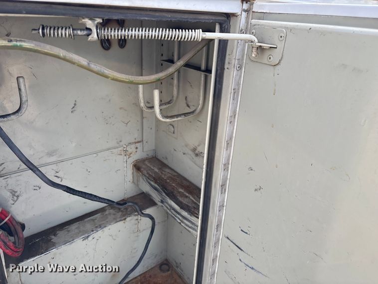 image for item EN5548 2019 Chevrolet Silverado 2500HD Double Cab utility bed pickup truck