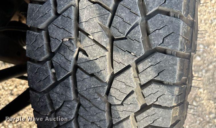 image for item EN5548 2019 Chevrolet Silverado 2500HD Double Cab utility bed pickup truck