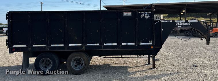 image for item EN5549 2004 Diamond C  dump trailer