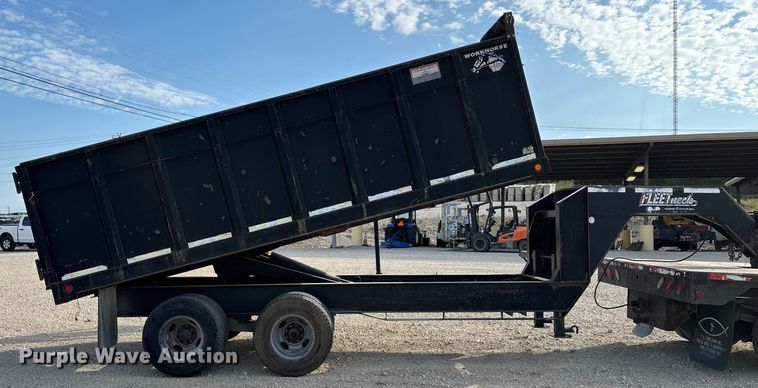 image for item EN5549 2004 Diamond C  dump trailer