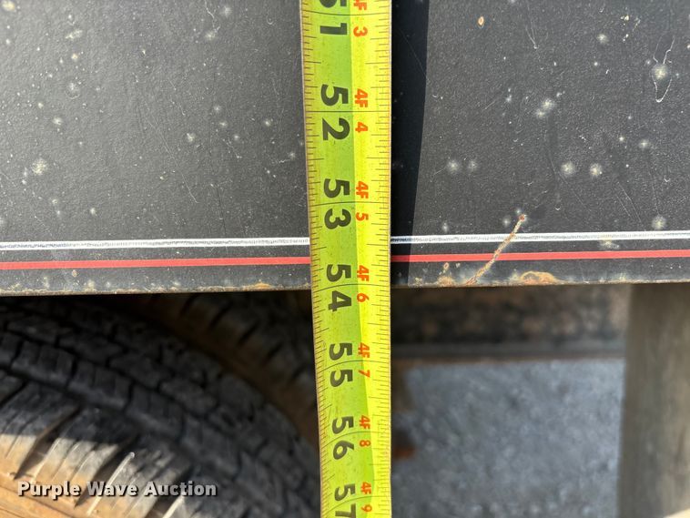 image for item EN5549 2004 Diamond C  dump trailer