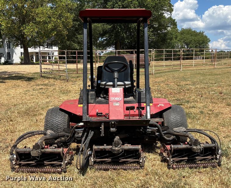 image for item EN5559 Toro Reelmaster 5500-D reel mower