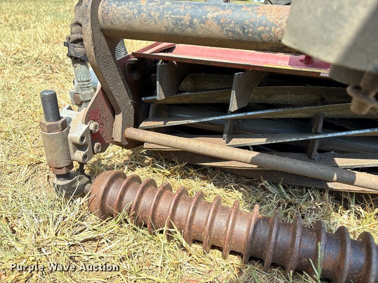 image for item EN5559 Toro Reelmaster 5500-D reel mower