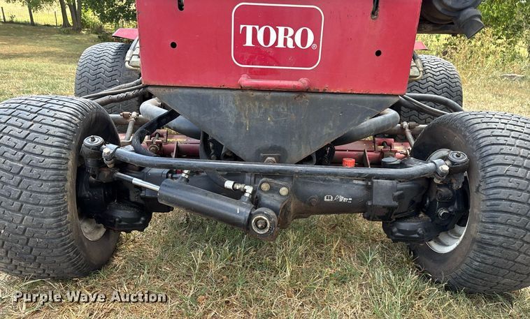 image for item EN5559 Toro Reelmaster 5500-D reel mower
