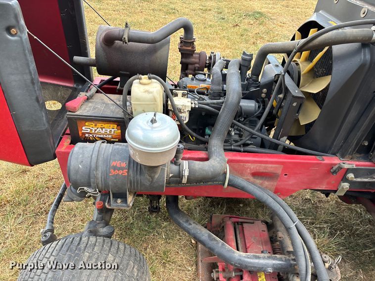 image for item EN5559 Toro Reelmaster 5500-D reel mower