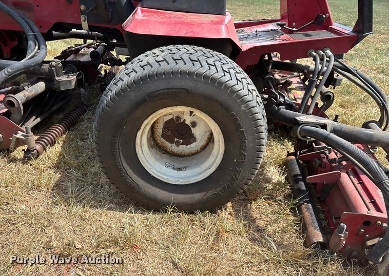 image for item EN5559 Toro Reelmaster 5500-D reel mower