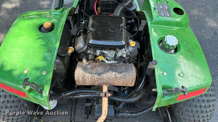 image for item EN5560 John Deere 1200 Hydro bunker rake