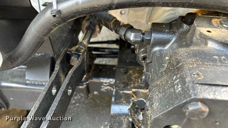 image for item EN5560 John Deere 1200 Hydro bunker rake