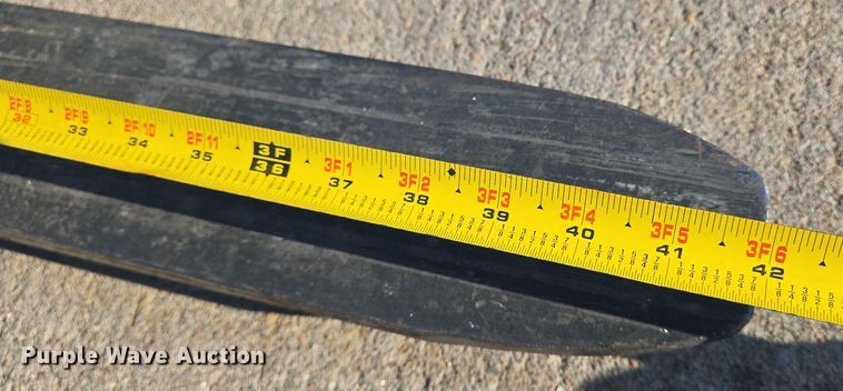 image for item EN8476 2019 Linde V15 order picker