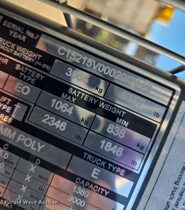 image for item EN8476 2019 Linde V15 order picker