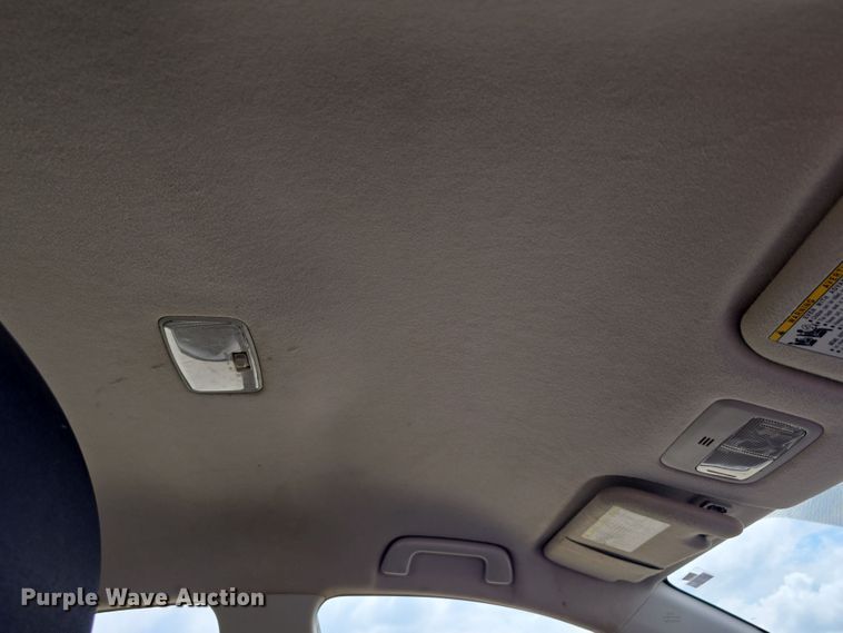 image for item EO1561 2009 Pontiac Vibe 