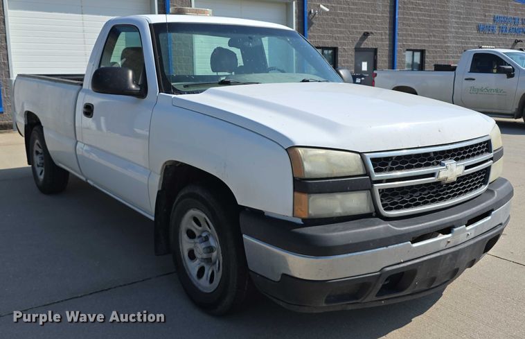 image for item EO1617 2007 Chevrolet 1500 pickup truck