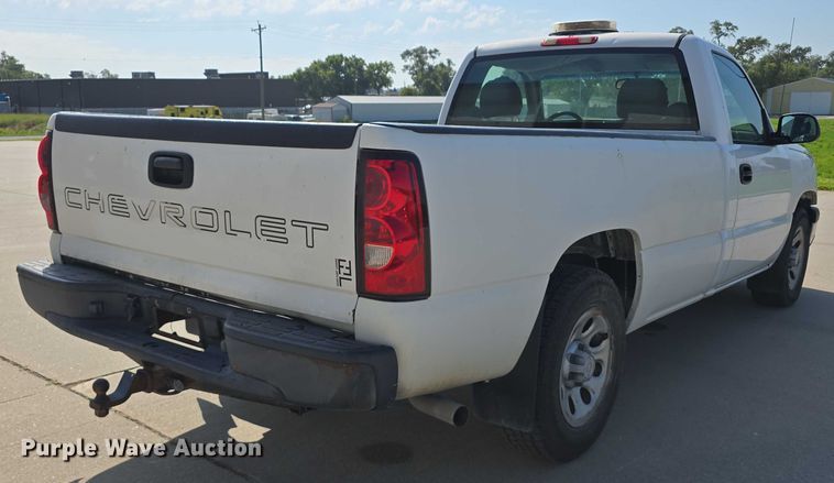 image for item EO1617 2007 Chevrolet 1500 pickup truck