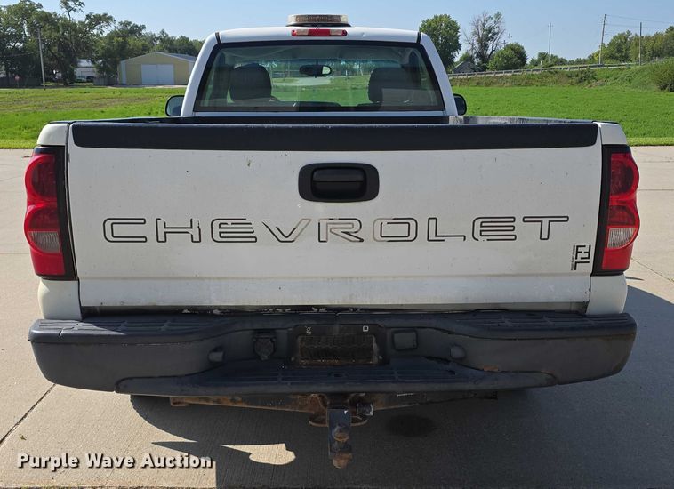 image for item EO1617 2007 Chevrolet 1500 pickup truck